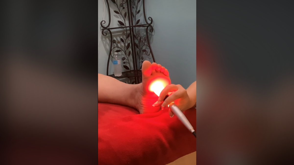 Class IV Fast-Acting Laser Therapy at Charleston Pain Relief Center